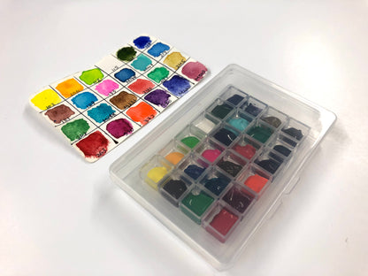24 couleurs dans une boîte en plastique